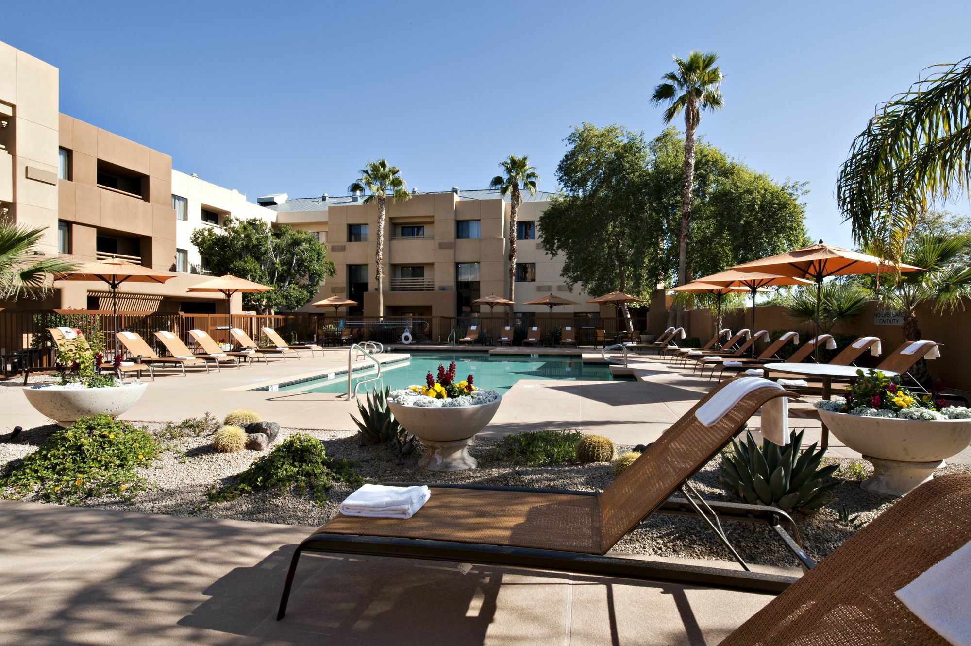 Courtyard Scottsdale North Hotel Bagian luar foto